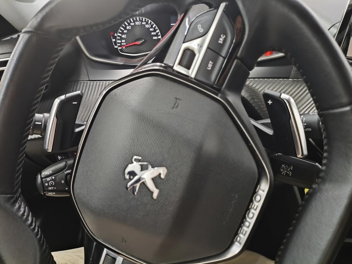 Peugeot 2008 1.2 Puretech 130cv EAT8V 2022